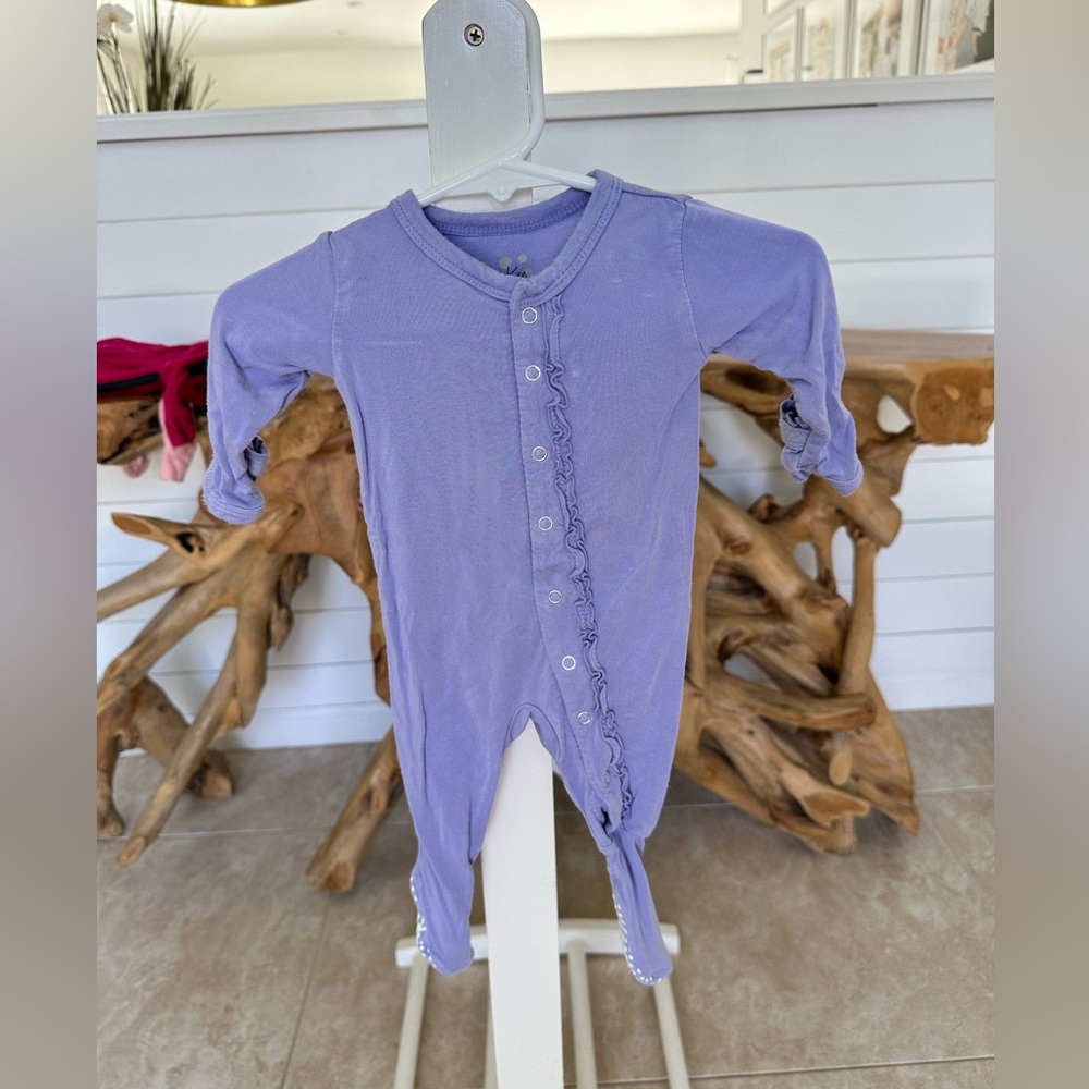 Kyte pajamas purple newborn girl